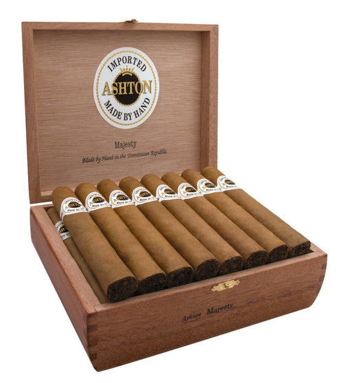 Ashton Majesty: Box of 25 cigar box by ASHTON