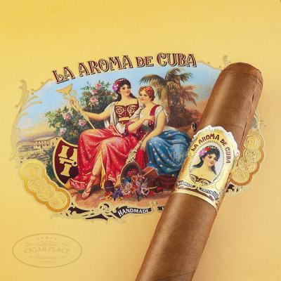 La Aroma de Cuba Connecticut Robusto: Box of 24
