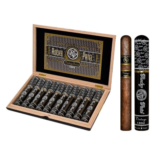 ROCKY PATEL - Vintage 1992 Toro premium cigar by ROCKY PATEL
